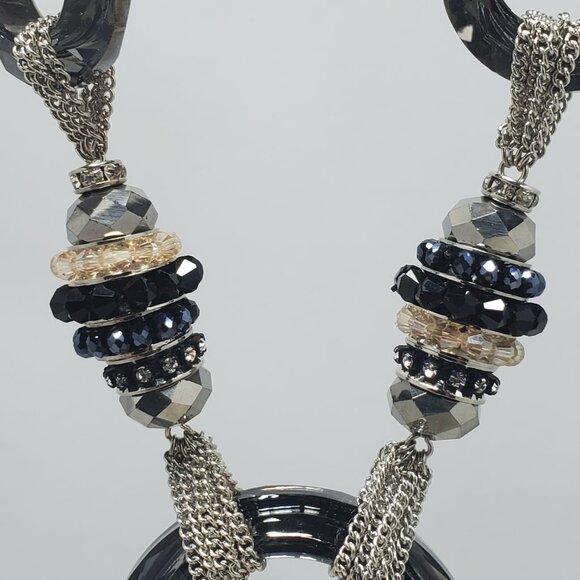 ALI khan uber statement pendant neck in faceted donut crystals and glass beads - Picture 11 of 13